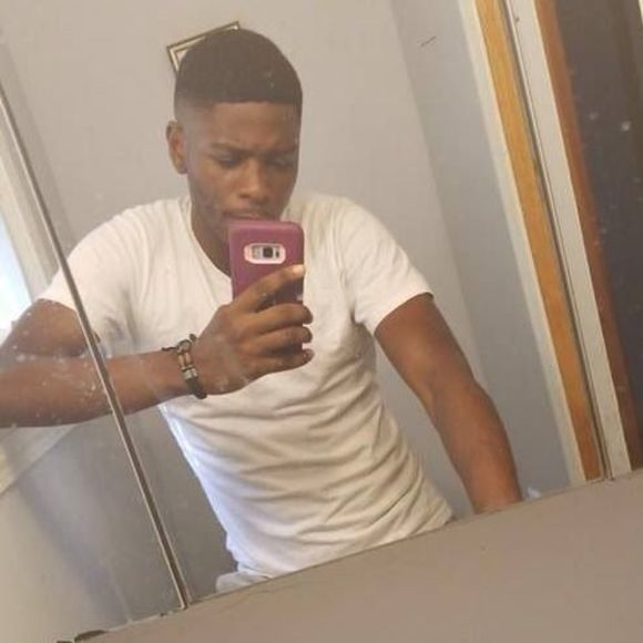 Meet your Posher, Ashton - Picture 1 of 1